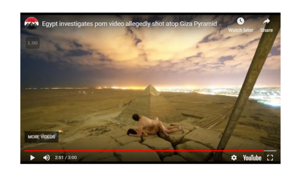 Casal transando na pirâmide de Gizé 