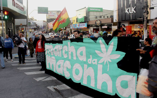 Confira fotos da Marcha da Maconha de São Paulo 