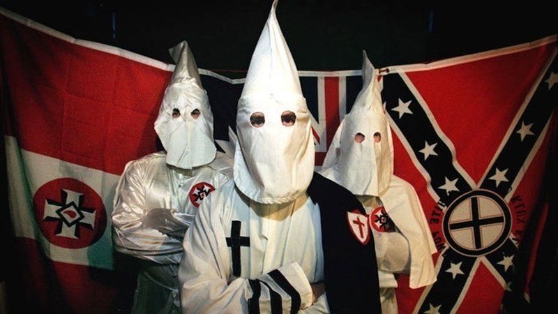 Ku Klux Klan seja considerada uma organizacao terrorista 4