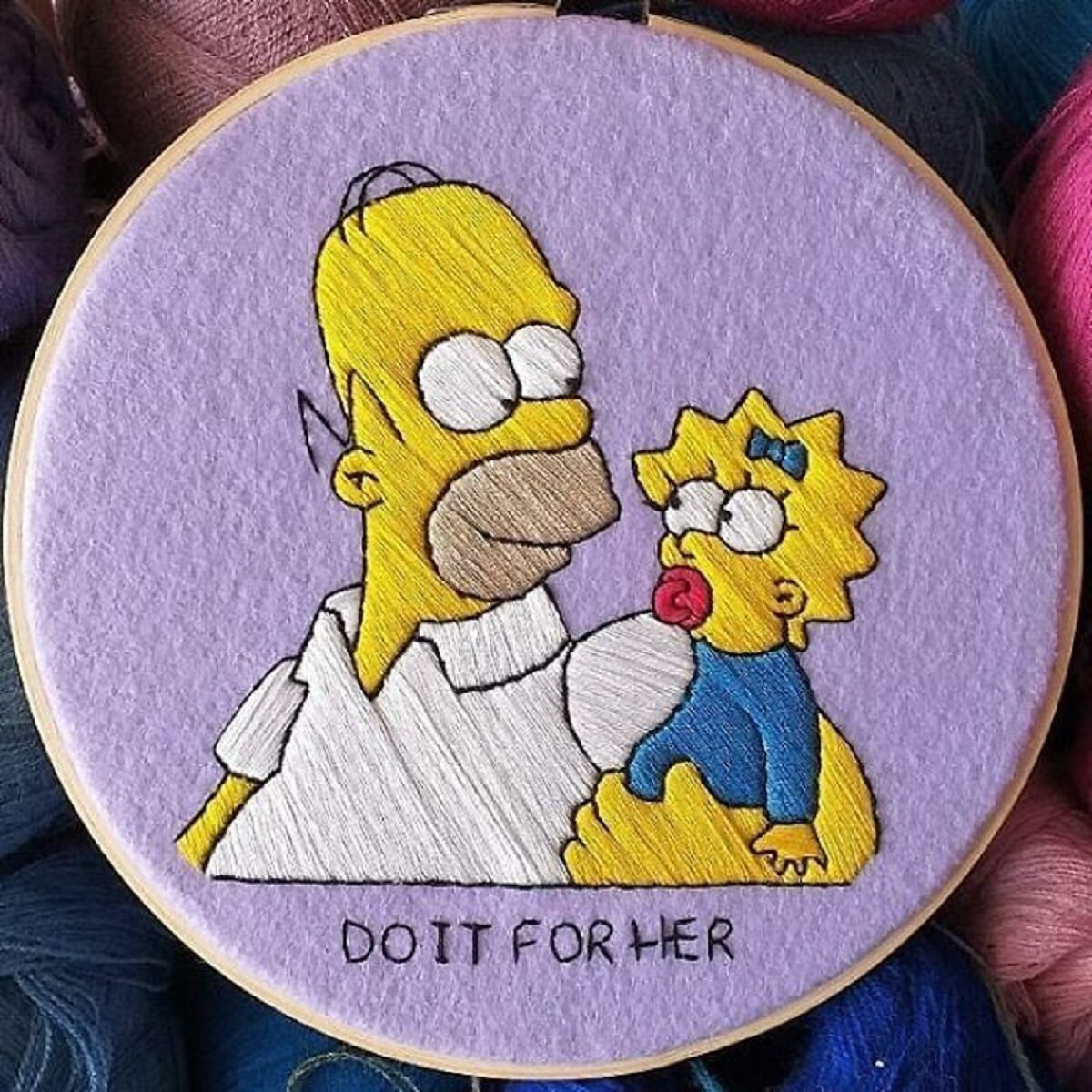 Artista Gabriela Martinez cria bordados de cenas de Os Simpsons 22