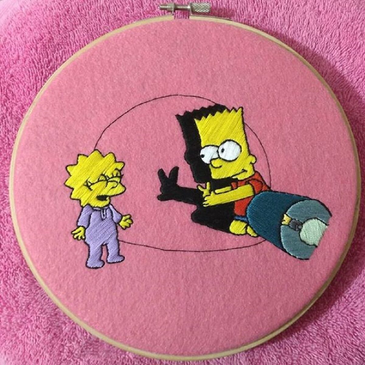Artista Gabriela Martinez cria bordados de cenas de Os Simpsons 4
