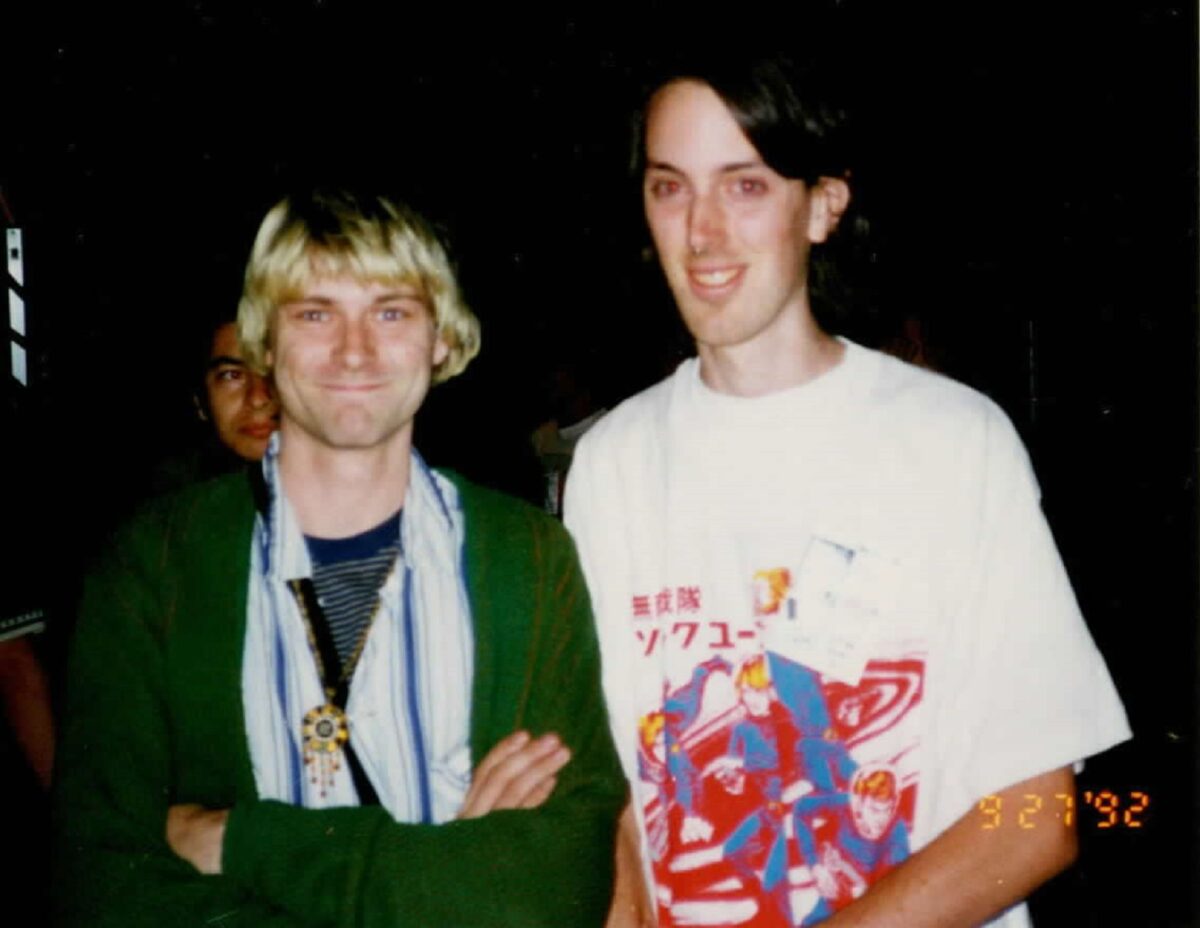 Essas fotos bastante raras mostram Kurt Cobain sorrindo 19