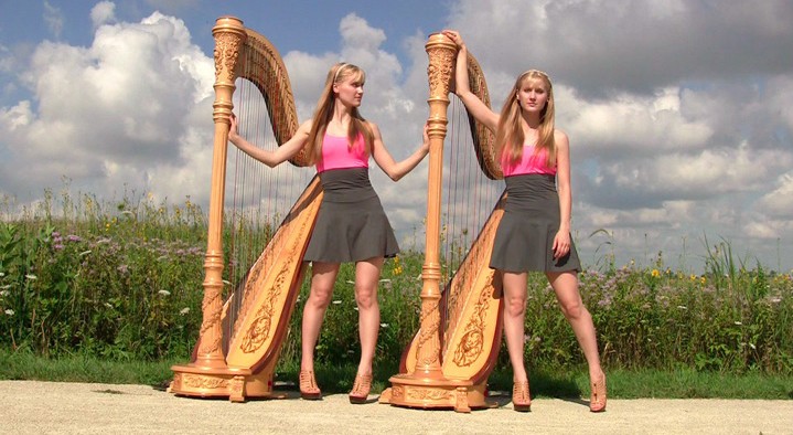 Harp Twins as irmas gemeas e suas versoes de classicos do rock na harpa PARTE II 8