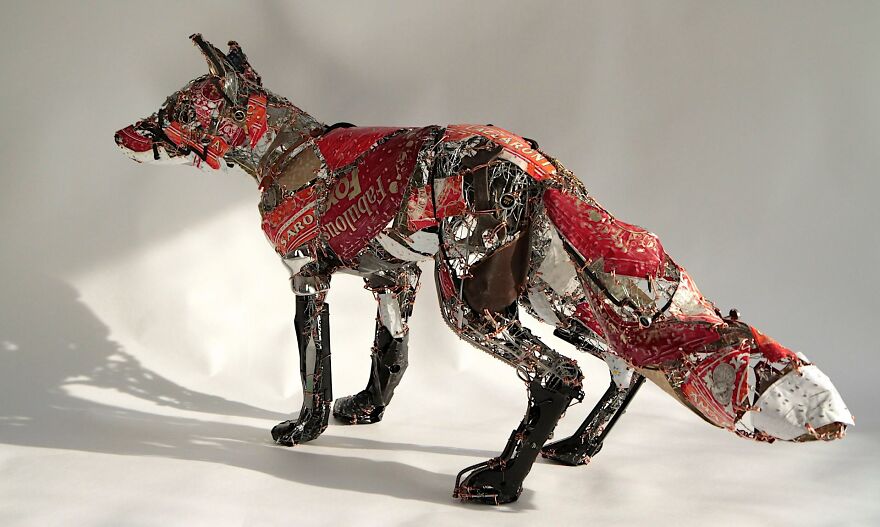 Barbara Franc artista reutiliza materiais e cria esculturas realistas de animais 2