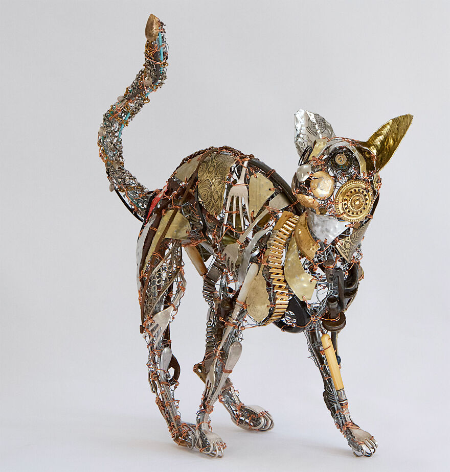 Barbara Franc artista reutiliza materiais e cria esculturas realistas de animais 22