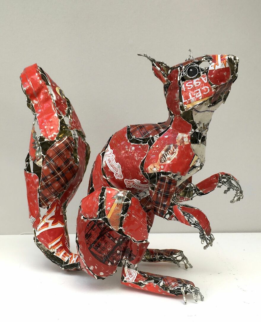 Barbara Franc artista reutiliza materiais e cria esculturas realistas de animais 3