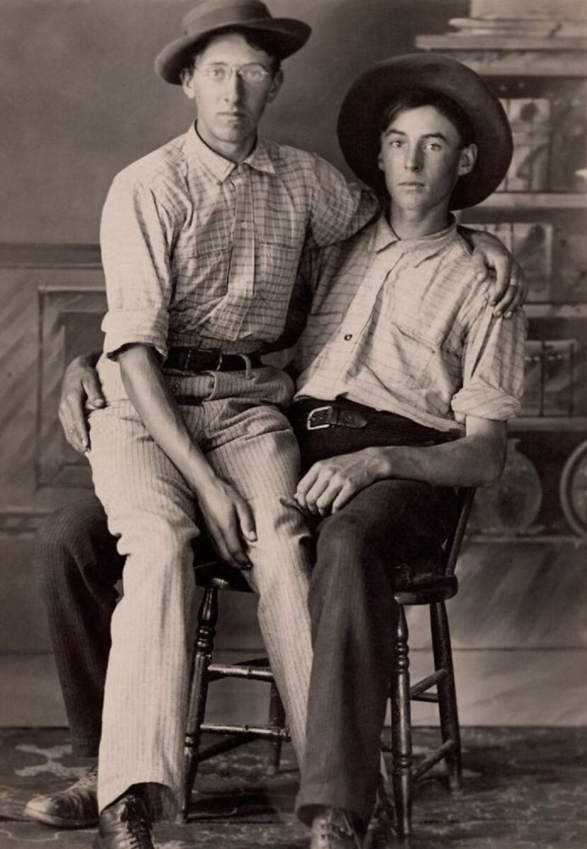 Loving A Photographic History of Men in Love livro revela fotos de casais homossexuais que a historia tenta esquecer 14