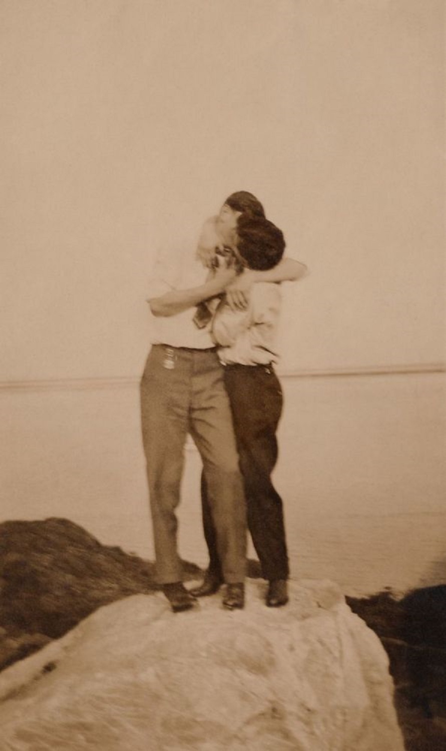 Loving A Photographic History of Men in Love livro revela fotos de casais homossexuais que a historia tenta esquecer 15