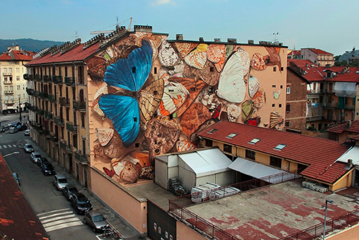 Mantra artista desenha borboletas em paredes de diversas cidades pelo mundo 1